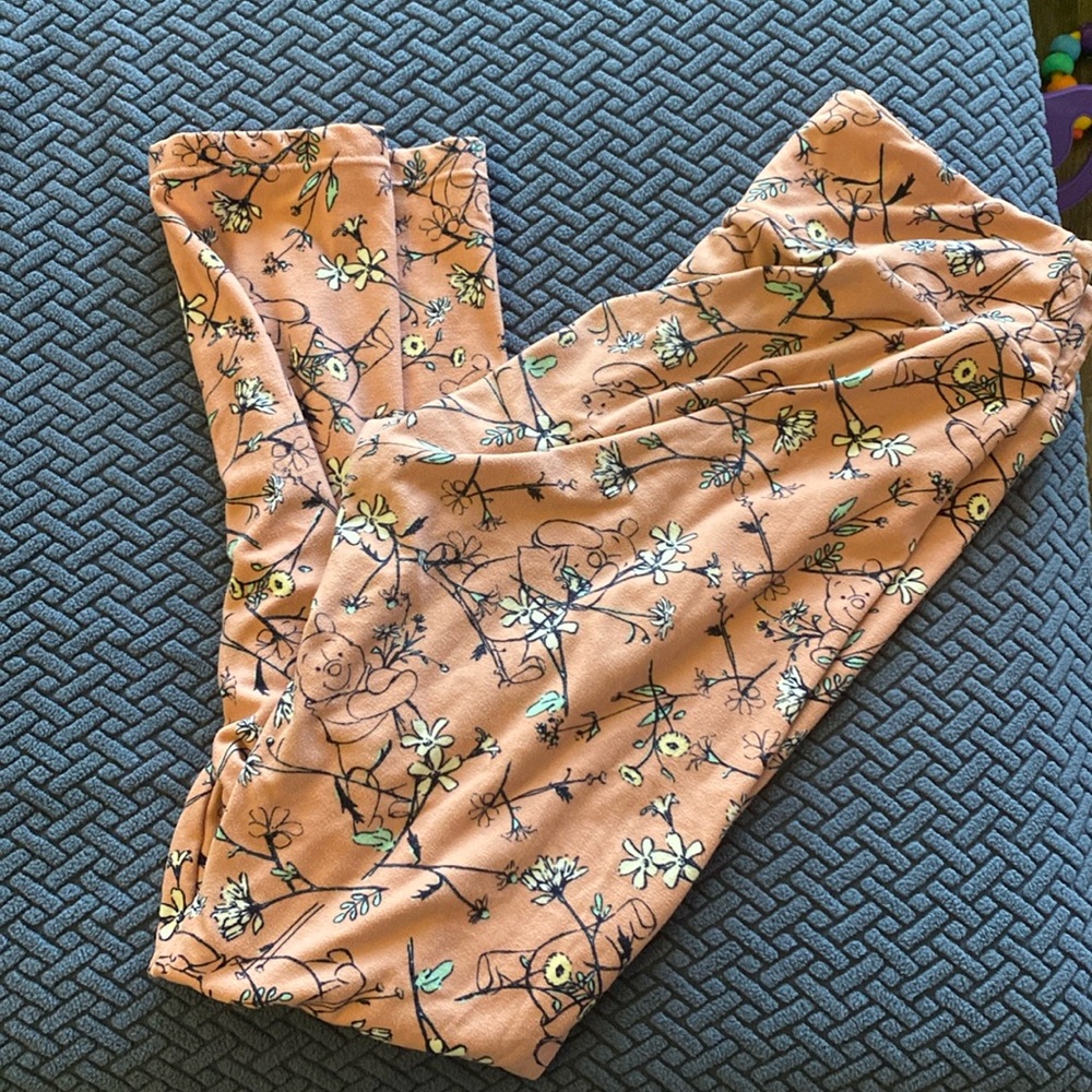 Winnie the Pooh! LulaRoe super soft leggings!